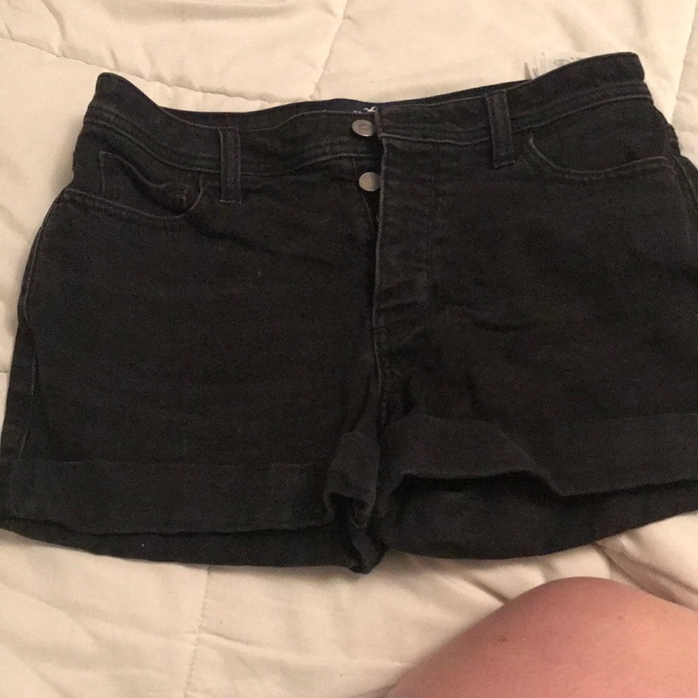 Hollister black denim jean shorts. Size 5. High rise mom shorts.